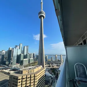 Cn Tower , Toronto Canada