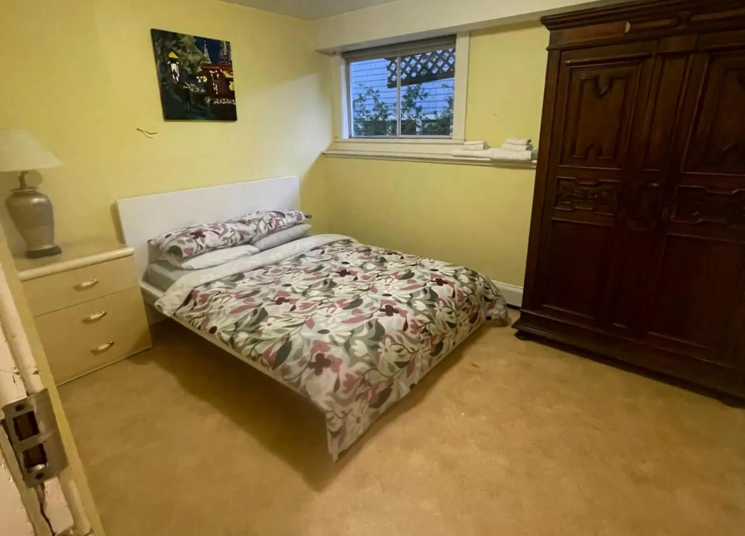 Linda Guesthouse Ванкувер Гостевой дом
